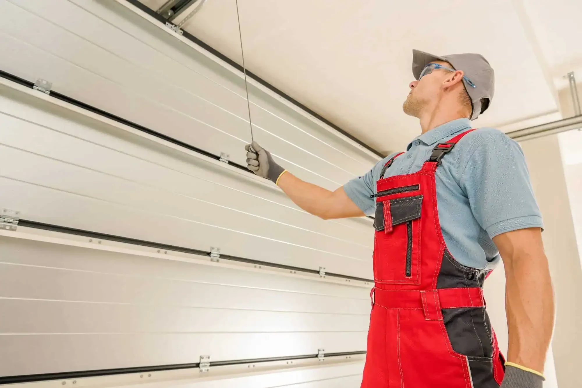 Garage Door Repair Worker Nassau County New York