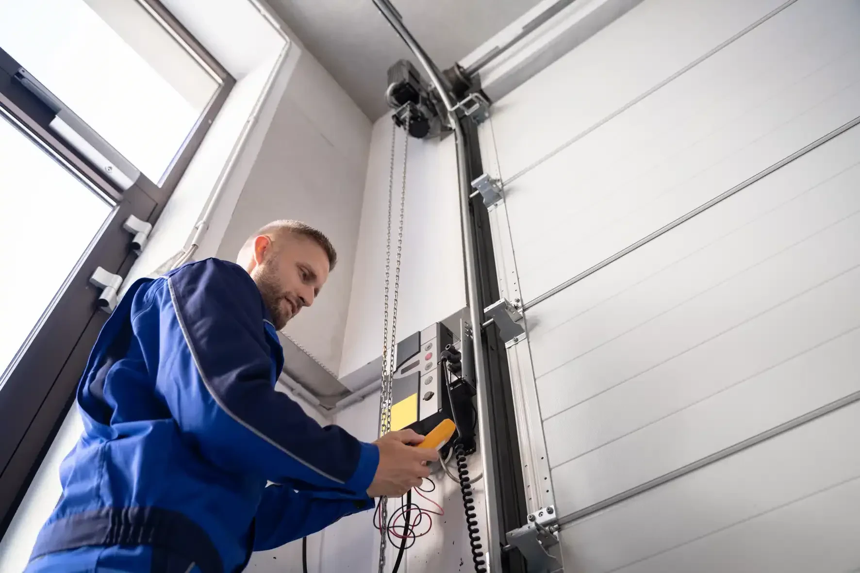Technician Garage Door Installation Nassau County New York