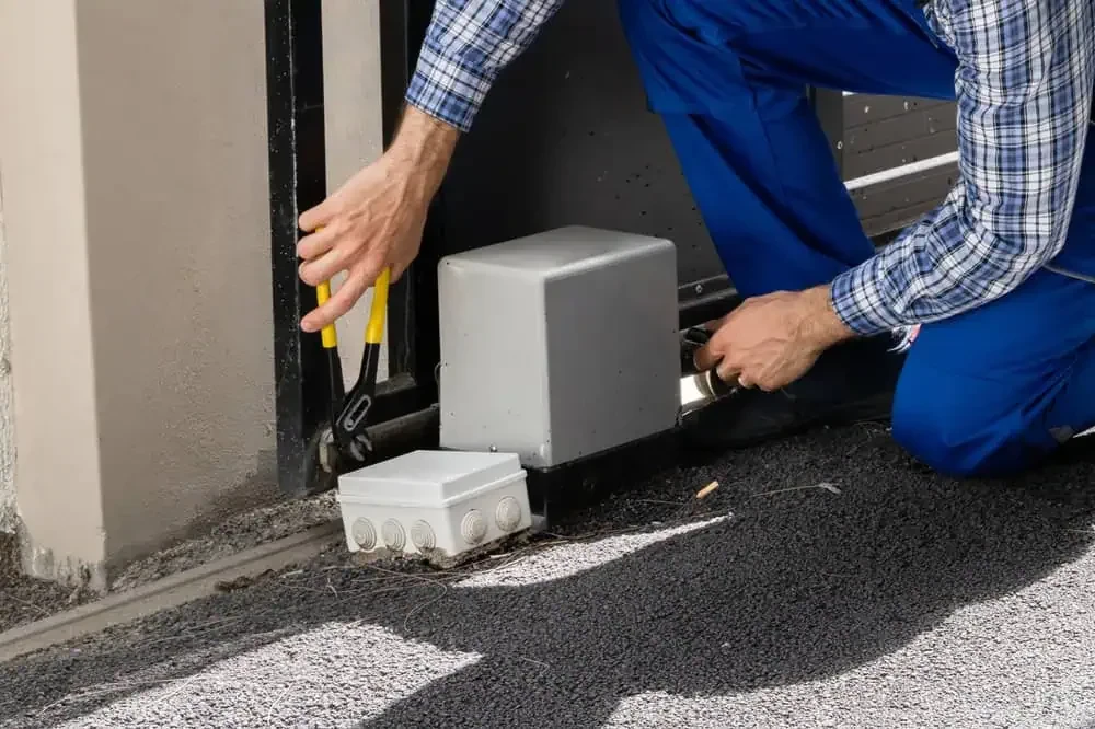 Worker Door Repair Tools Nassau County New York